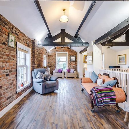 Belvedere House - Serene Countryside Escape - 4 Bedrooms Sleeps 8 Sandbach Dış mekan fotoğraf