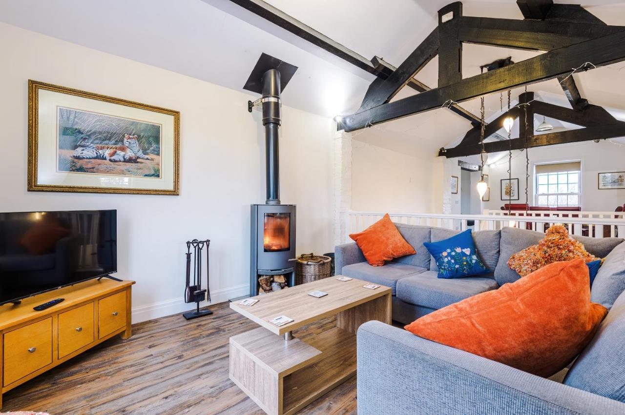 Belvedere House - Serene Countryside Escape - 4 Bedrooms Sleeps 8 Sandbach Dış mekan fotoğraf